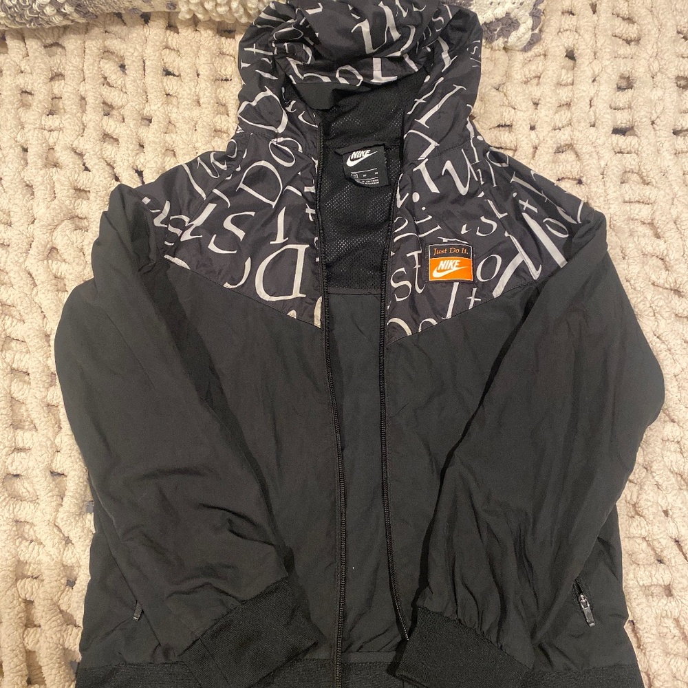 Boys Nike Windreaker